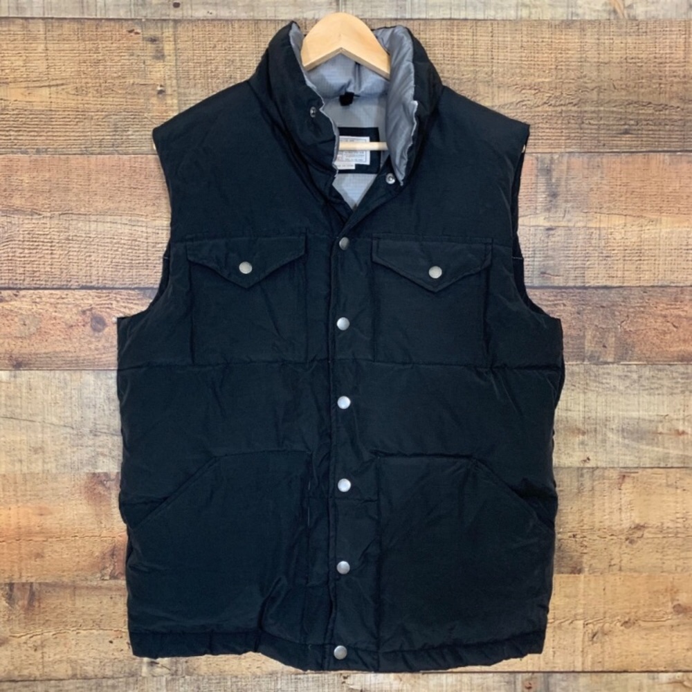 Men’s black J crew vest